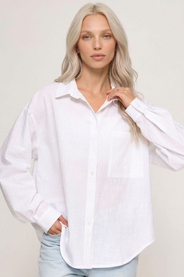 Рубашка с карманом из хлопка baby cotton белого цвета