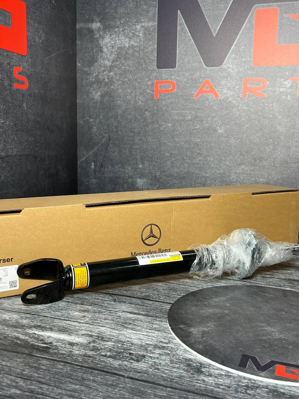 Амортизатор подвески L/R Mercedes-Benz А2053200130