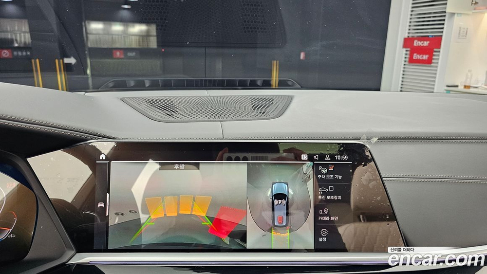 BMW X7 (G07) M50i 6-и местный (07.2022)