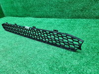 Решетка переднего бампера Scania R-Series (16-нв)