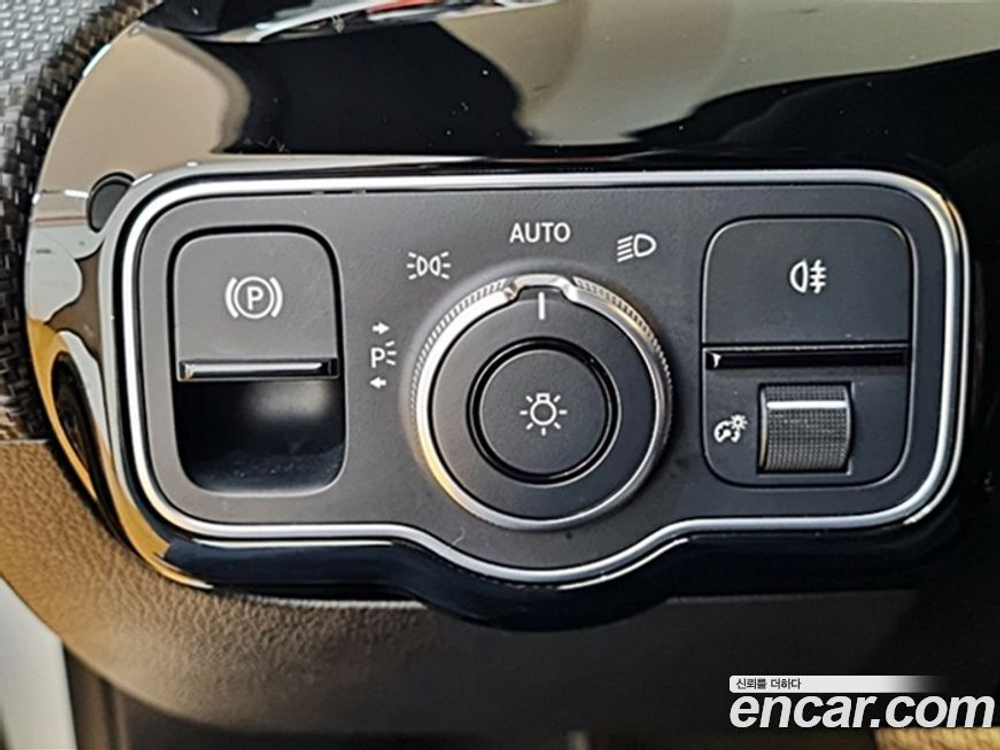Mercedes-Benz A-Class W177 A220 Sedan (09.2020)