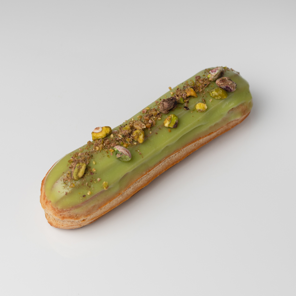 Эклер фисташковый