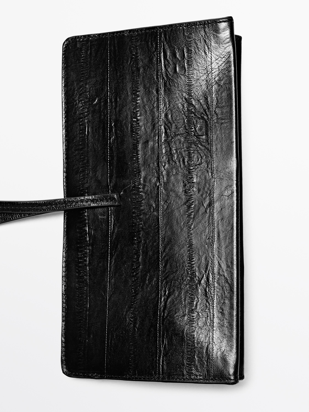 Massimo Dutti Клатч из текстурированной кожи, черный