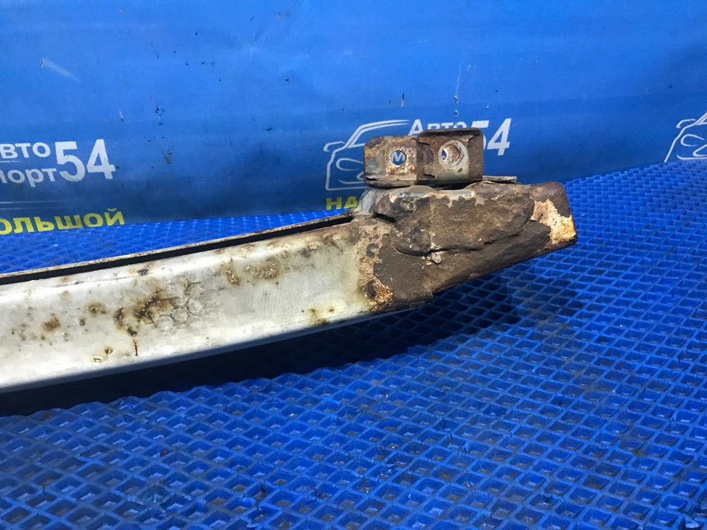 Усилитель переднего бампера Honda AVANCIER 1999