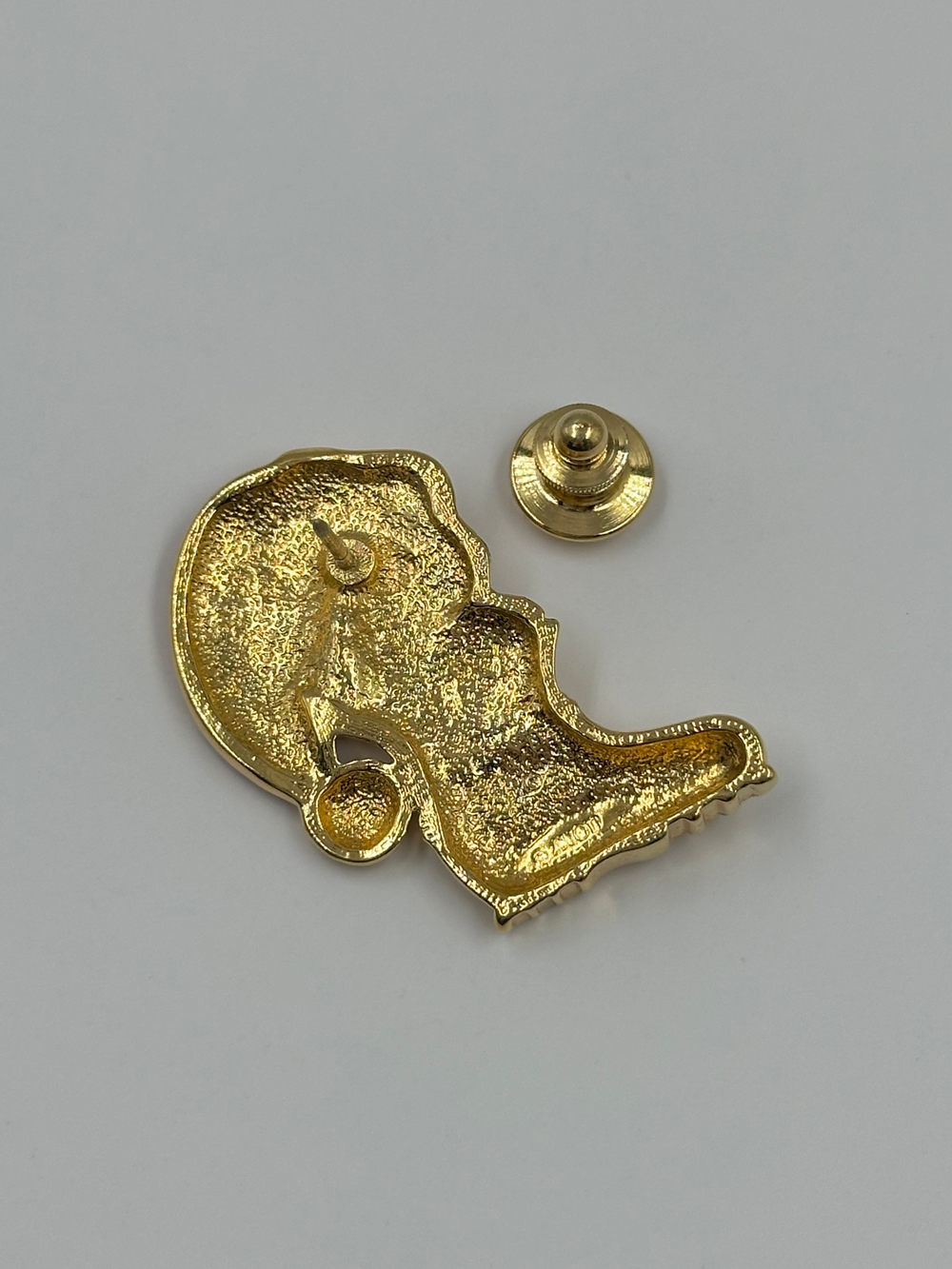 Брошь пин Кот в сапоге Avon