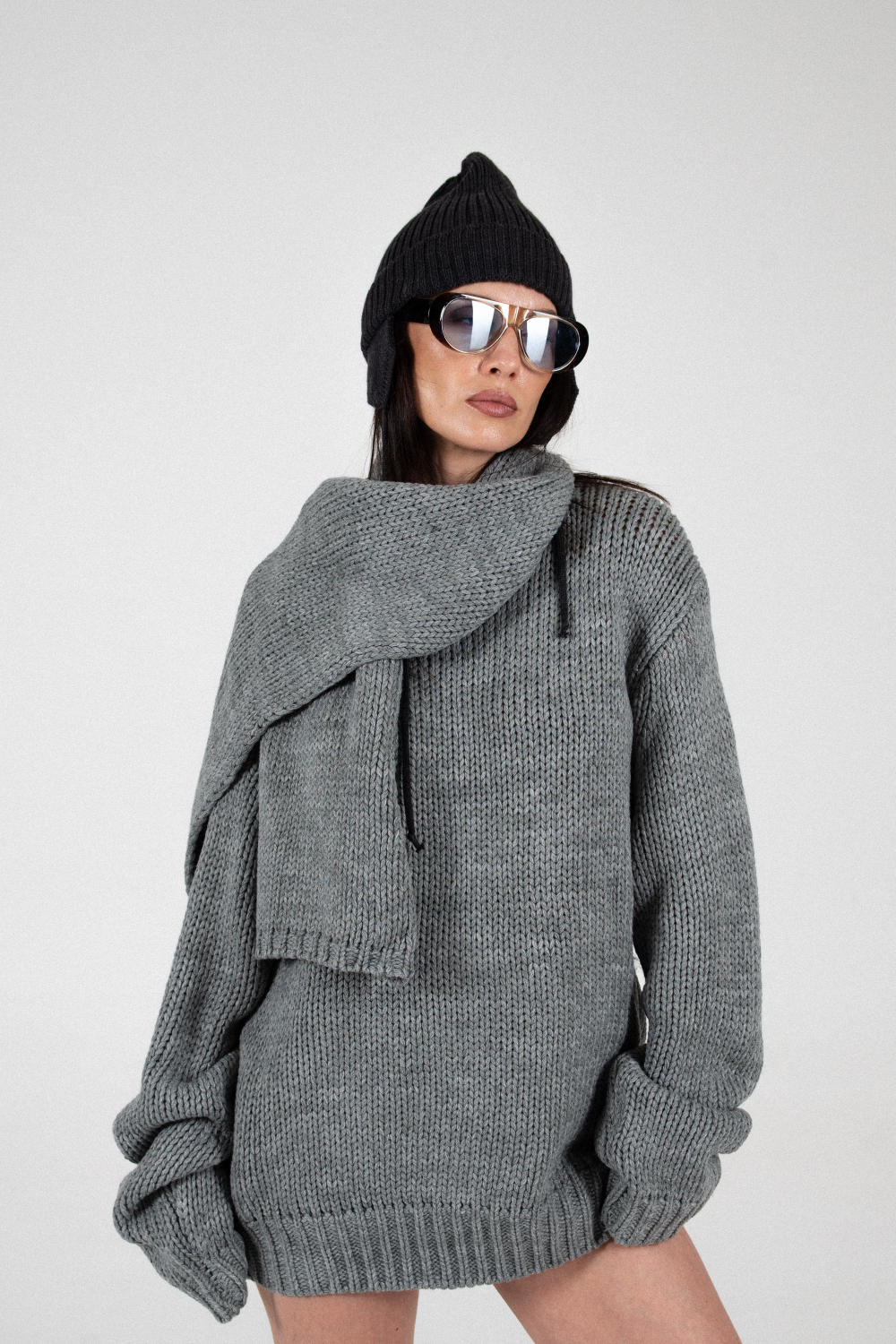 Джемпер с шарфом FOXY