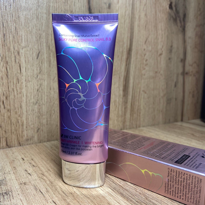 Тональный крем 3W Clinic Silky Pore Control Snail BB Cream маскирующий с муцином улитки 70 мл