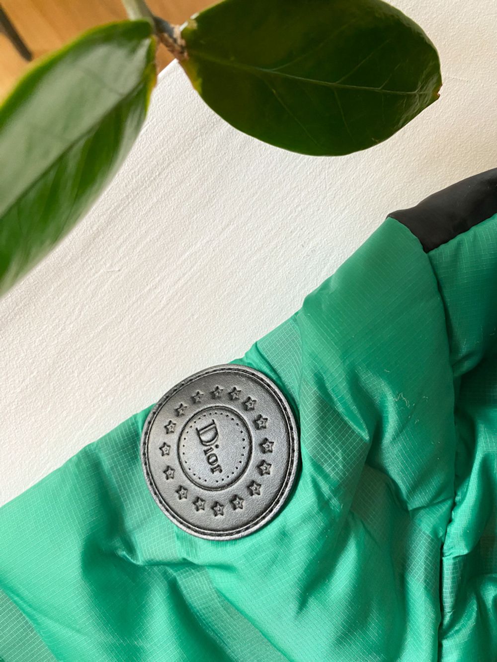 Новая пуховая ветровка Dior, 80