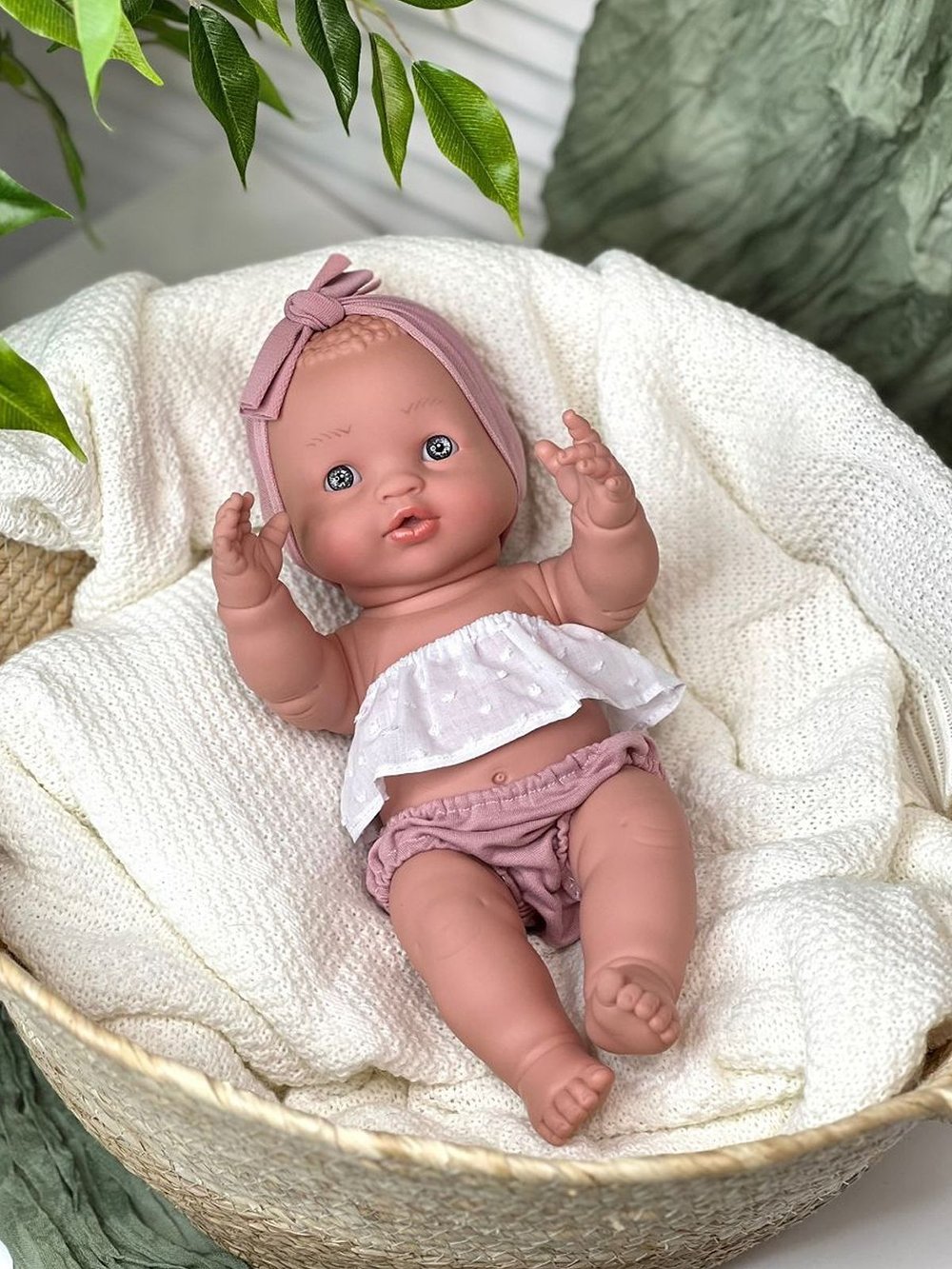 Кукла Manolo Dolls виниловый Mia 33см.(11016)