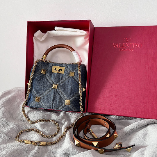 Valentino Roman Stun in Denim 21 cm
