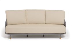 "Верона" диван 3-местный плетеный из роупа, каркас алюминий светло-серый (RAL7035) муар, роуп светло-серый круглый, ткань Mossle светло-бежевая