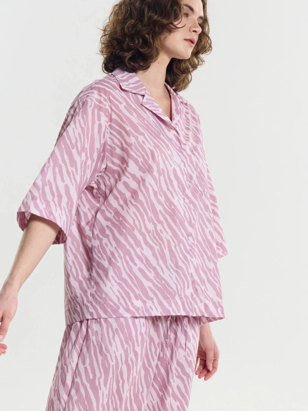 Комплект с укороченными брюками CROP EXOTIC