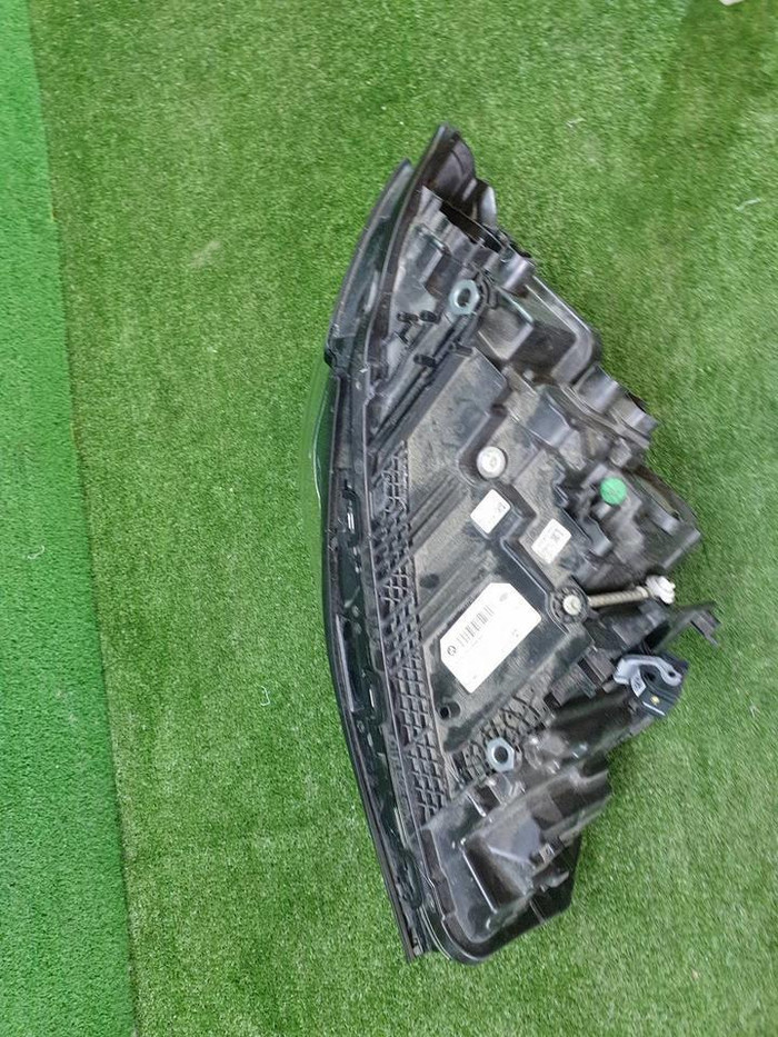 Фара правая BMW 6er G32 (2020-н.в.) LED