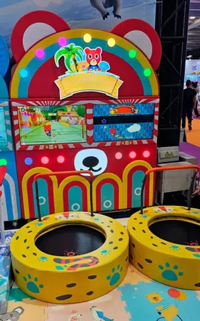 Интерактивный батутный аттракцион с видеоигрой «Jump'n'Play»