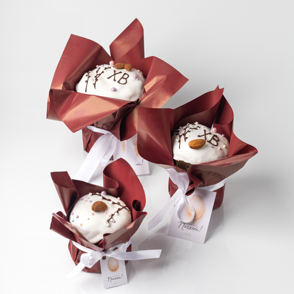 Ванильный кулич с изюмом