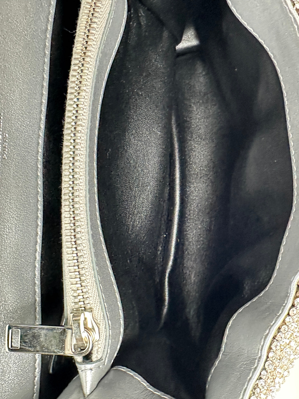 Сумка Saint Laurent Loulou Small crystal shoulder bag