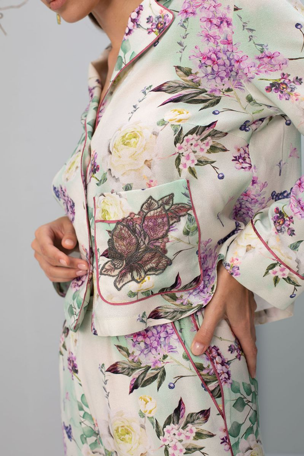 Стильная рубашка с цветочным рисунком (Размер: XL) (Цвет: бежевый)