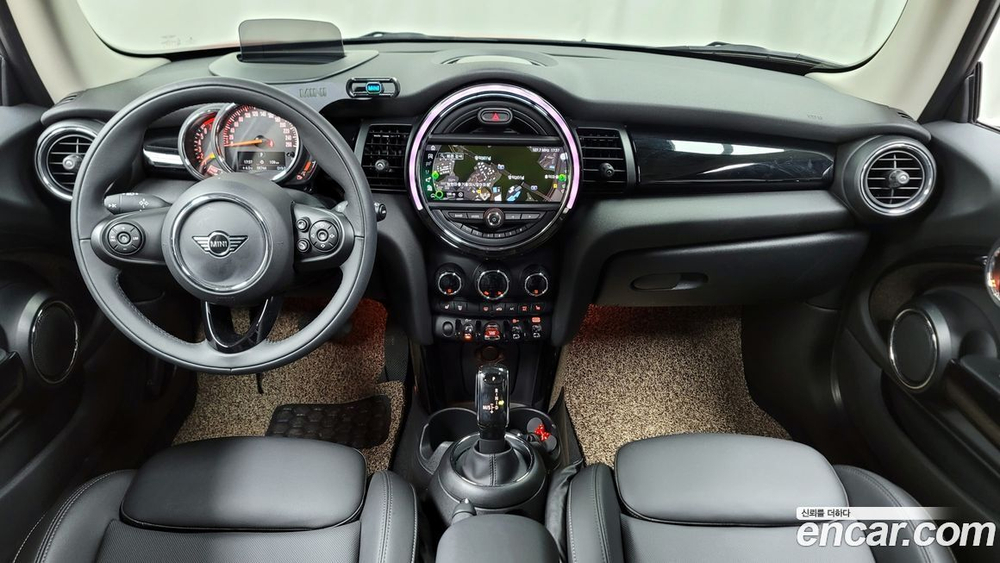 Mini Cooper HIGH (10.2020)