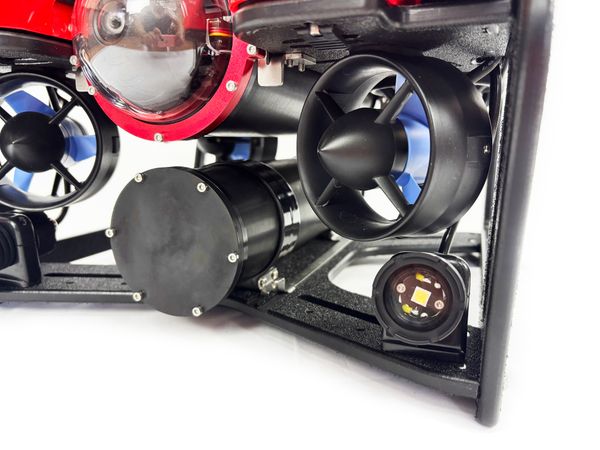 Подводный дрон 