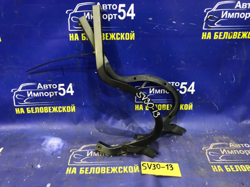 Петля багажника TOYOTA VISTA 1993