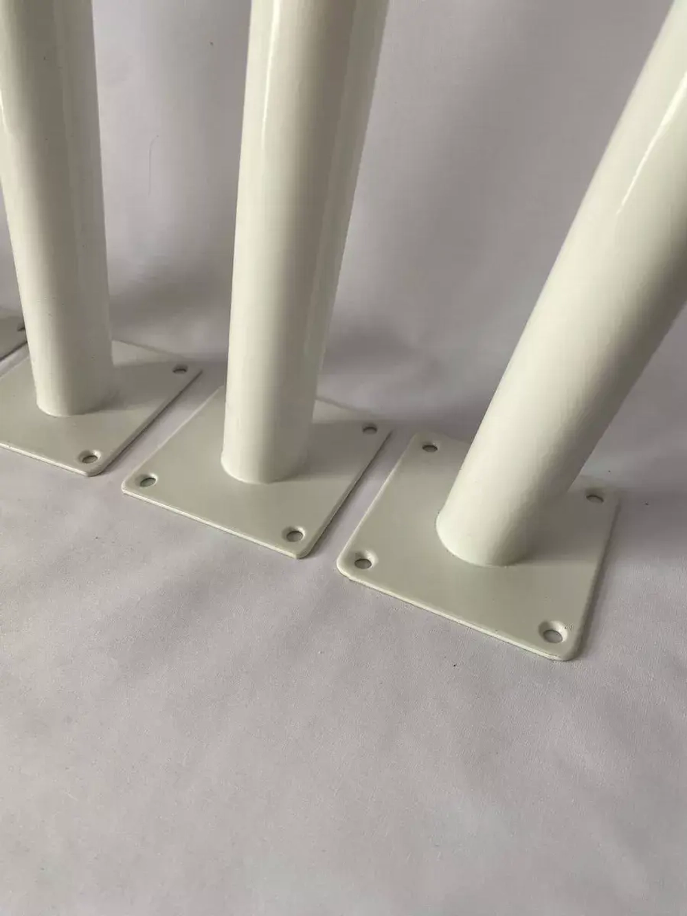 Ножки белые Шпага с серебряным браслетом 400 мм 4 штуки