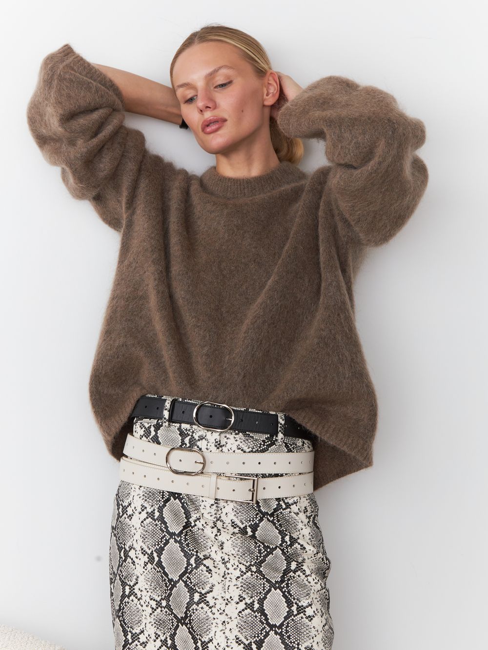 БАЗОВЫЙ РЕМЕНЬ С ОВАЛЬНОЙ ПРЯЖКОЙ MILK