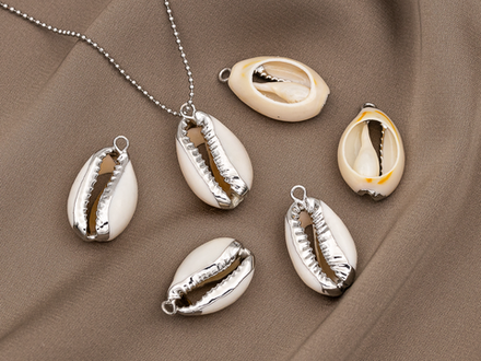 Подвеска "Ракушка каури" (в ассортименте)