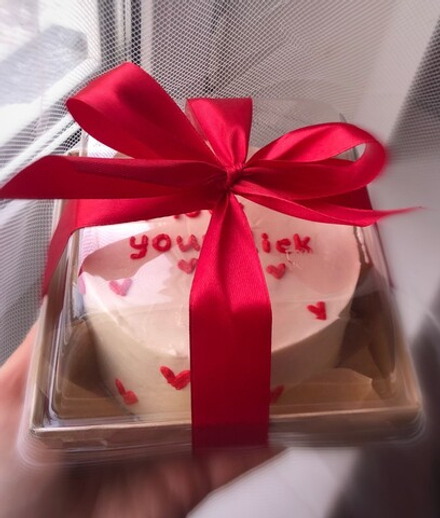 Бокс для бенто с прозрачным куполом 13*13*8 см (крафт)