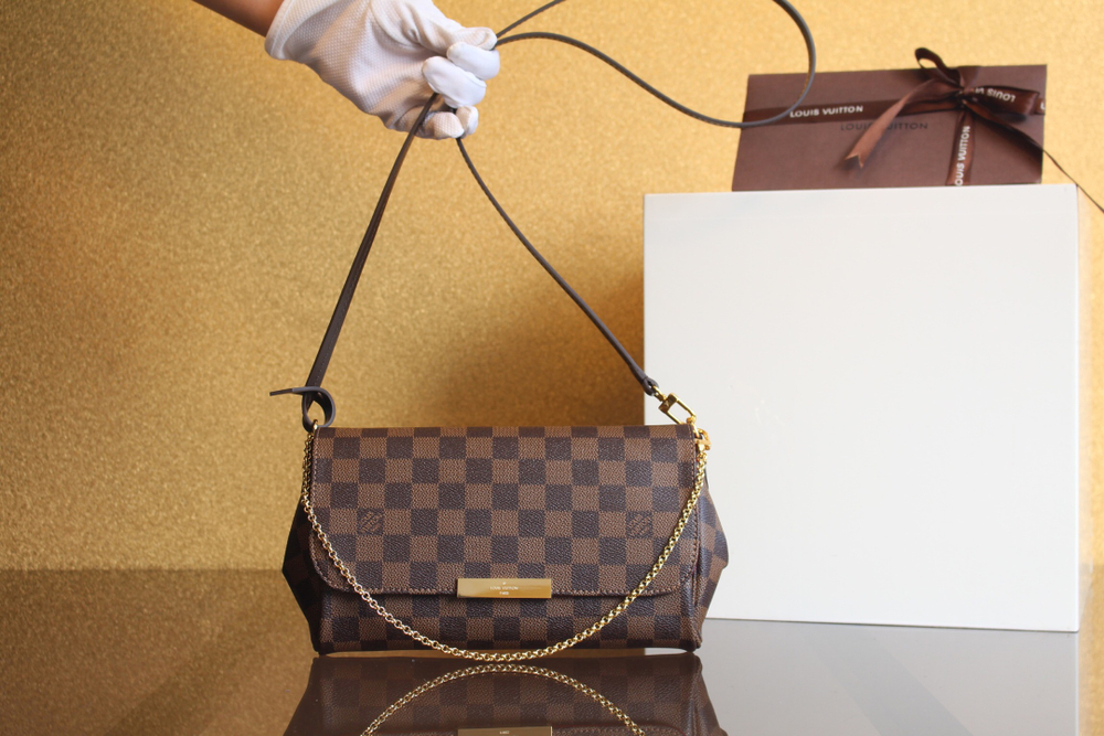 Louis Vuitton Favorite MM