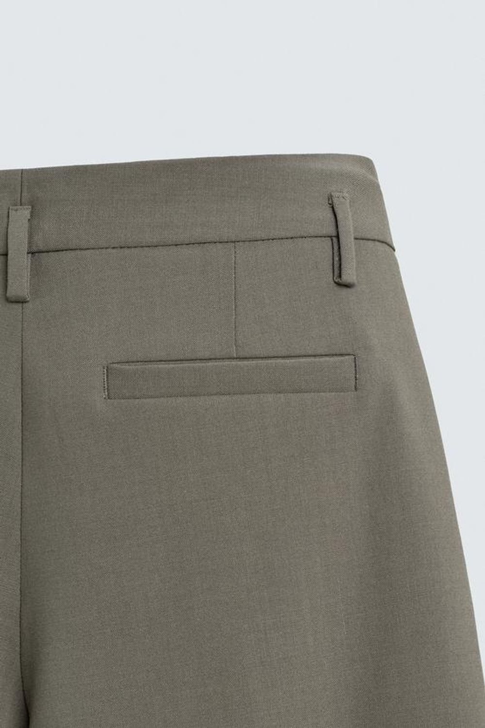 ZARA ШОРТЫ ИЗ 100% ШЕРСТИ С ЗАЩИПАМИ, МЯГКИЙ ЗЕЛЕНЫЙ