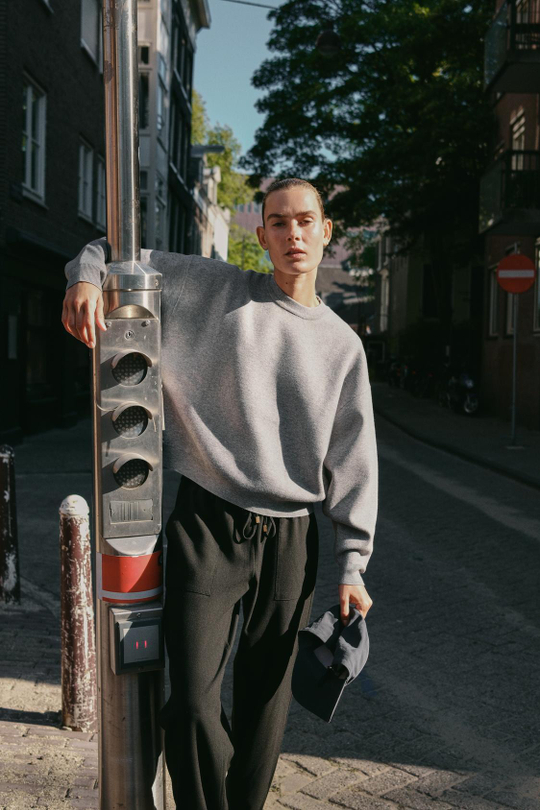ZARA ТРИКОТАЖНАЯ ТОЛСТОВКА В РУБЧИК, СЕРЫЙ МЕЛАНЖ