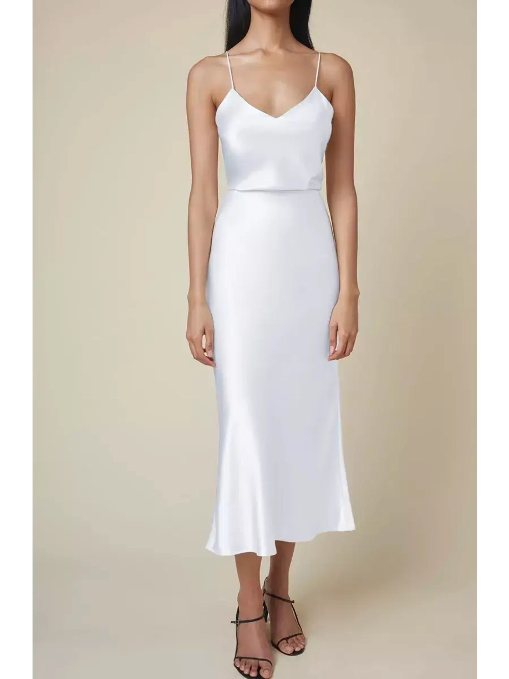 Белая юбка весенняя, атласная плотная, шелковая на резинке