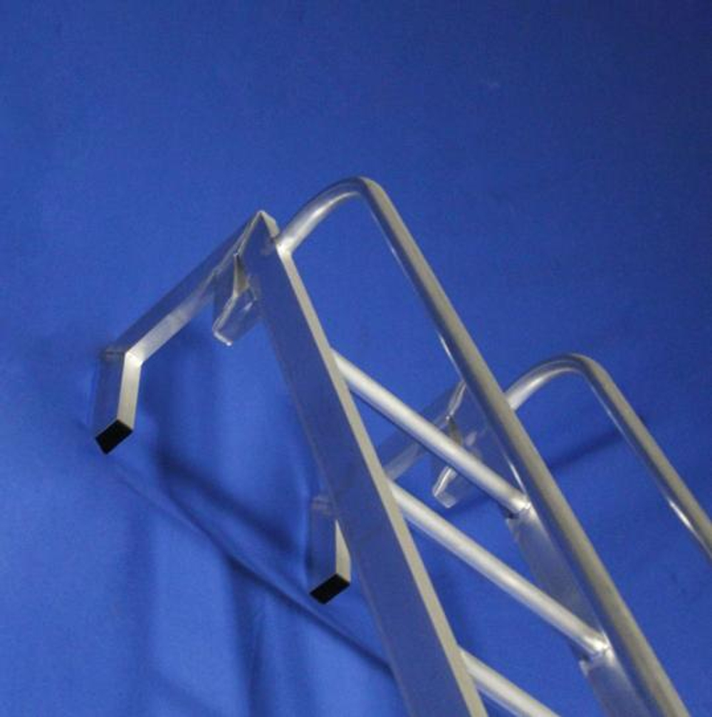 Лестница навесная для полувагонов телескопическая MEGAL ЛНА (Н = 4,0м)