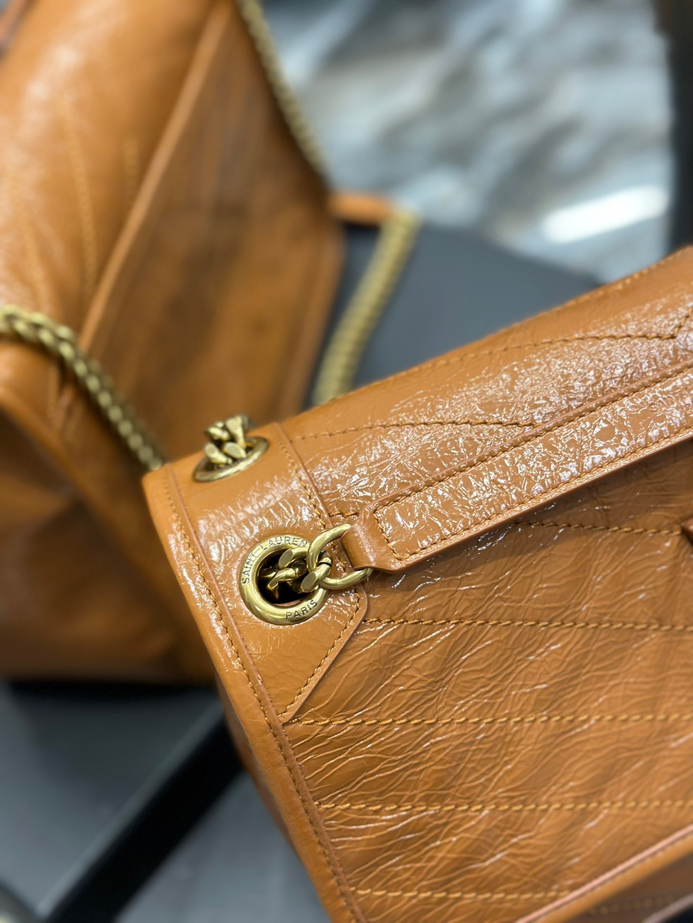 Saint Laurent Niki 28 cm