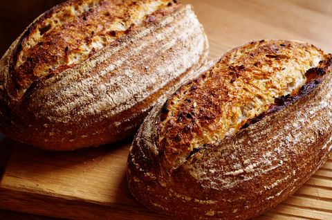 Хлеб с жареным льном на закваске