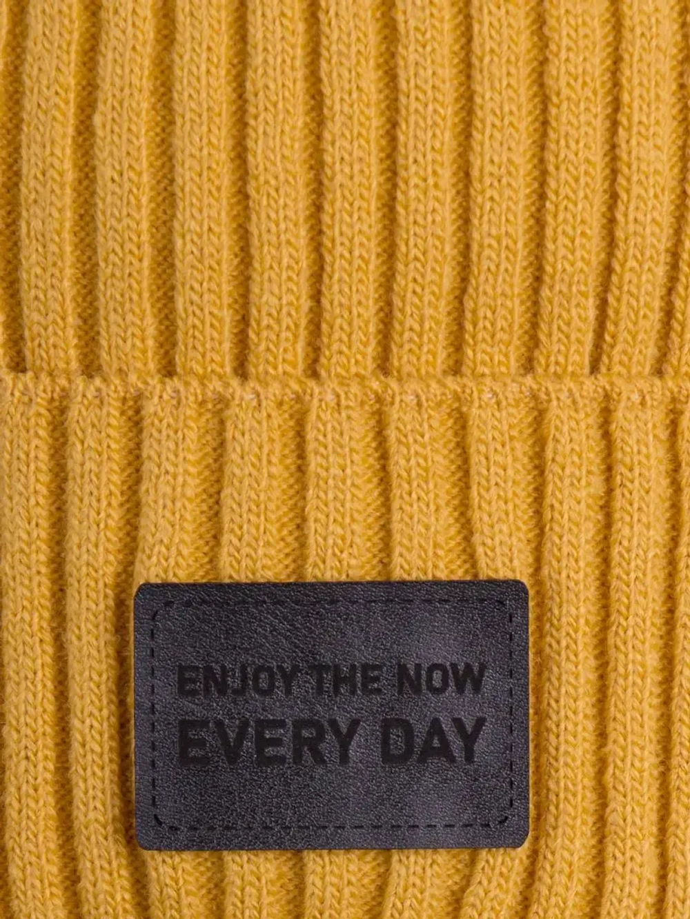 Шапка для мальчика со снудом демисезонная