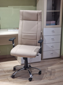 Кресло офисное 3138H 282625 beige color LEATHER
