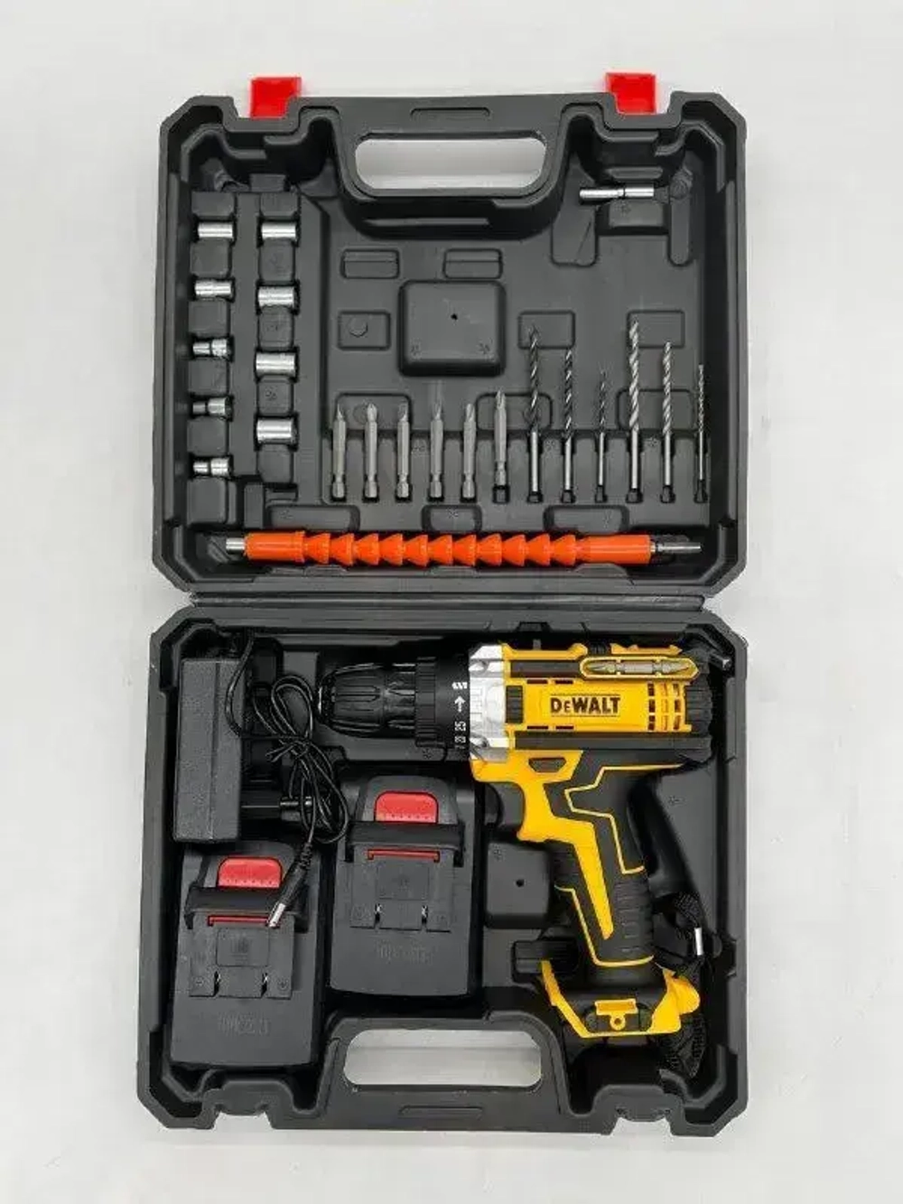 DeWalt Шуруповерт, 18 В, 50 Нм, 2 АКБ