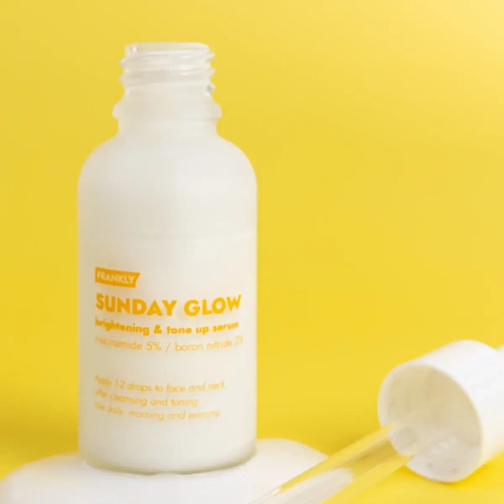 Frankly  Sunday Glow Brightening&Tone Up Serum осветляющая сыворотка с блюр-эффектом с 5% ниацинамида