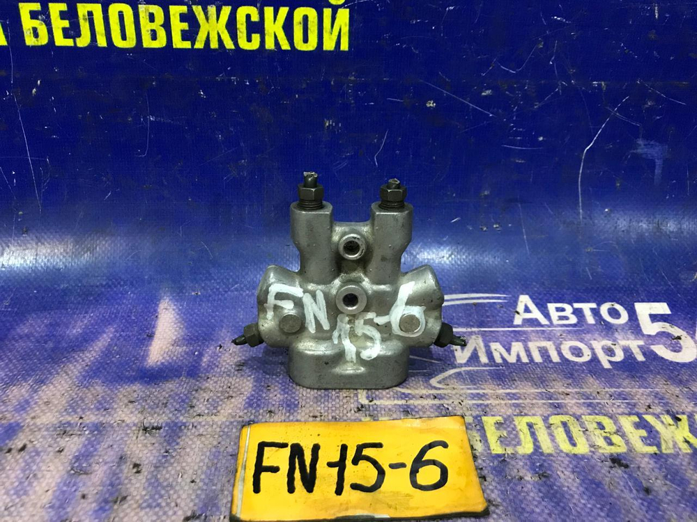 Распределитель тормозной NISSAN PULSAR 2000