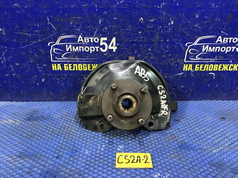 Ступица передняя правая MITSUBISHI LANCER 2002