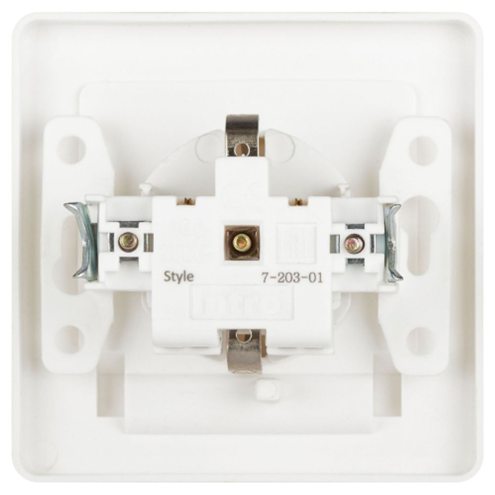 Розетка Intro Style 7-203-01 с заземлением 2P+E Schuko с крышкой 16А-250В IP20 СУ белый