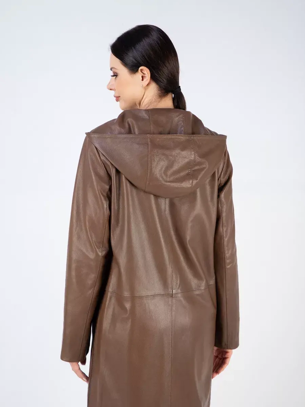 Плащ осенний кожаный с капюшоном