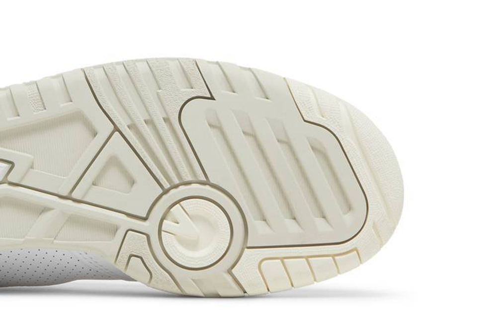 Кроссовки New Balance Nb 550 (Женская размерная сетка)
