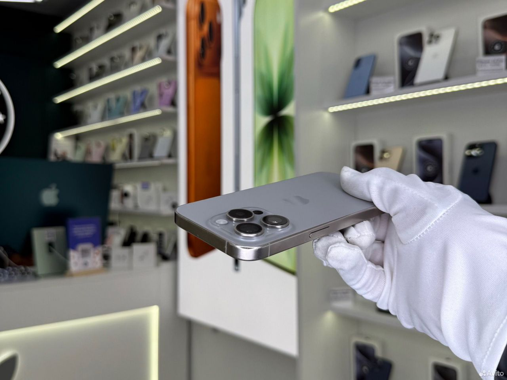 iPhone 15 Pro, 256 ГБ, SIM + eSIM б/у