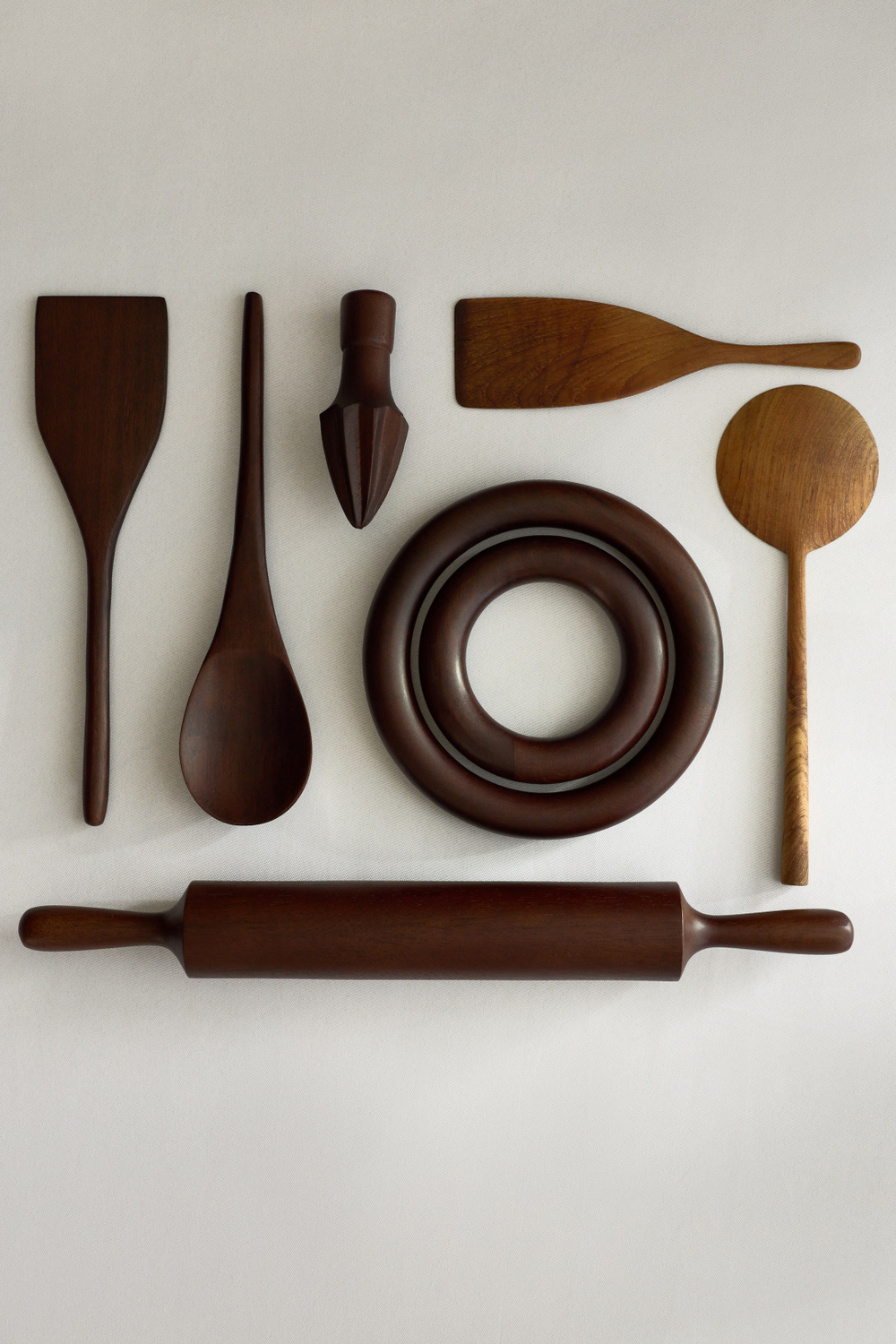 H&M HOME Соковыжималка для цитрусовых из мангового дерева, темно-коричневый