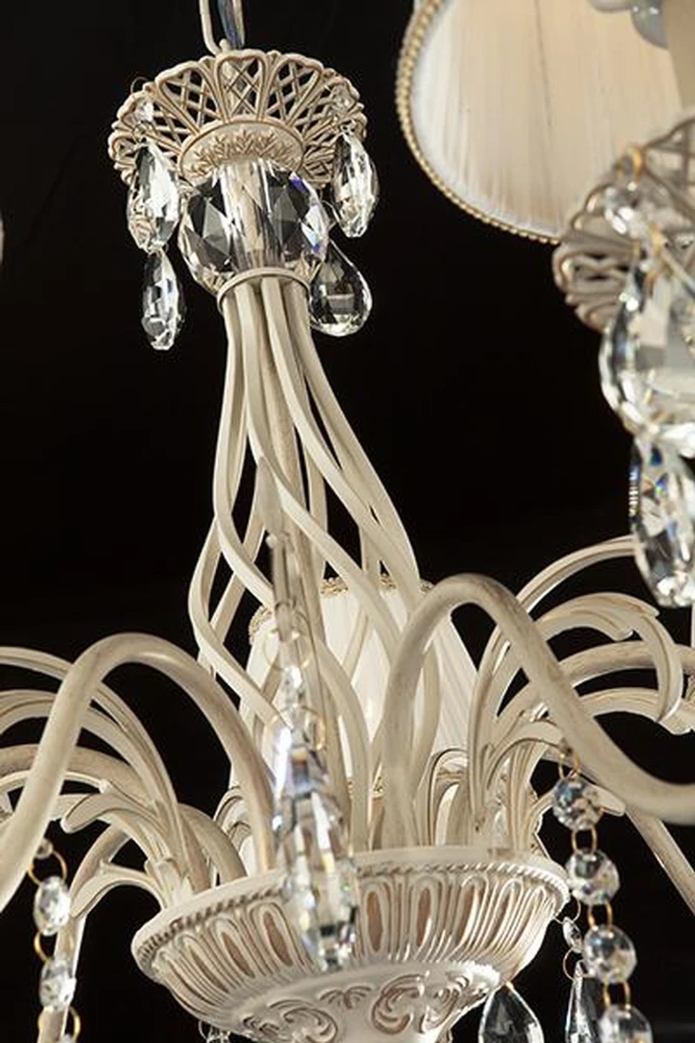 Подвесная люстра Eurosvet AMELIA 3637/7 4690389058851