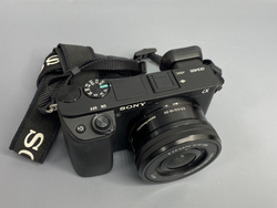 Sony A6400 Kit 16-50mm 6500 кадров