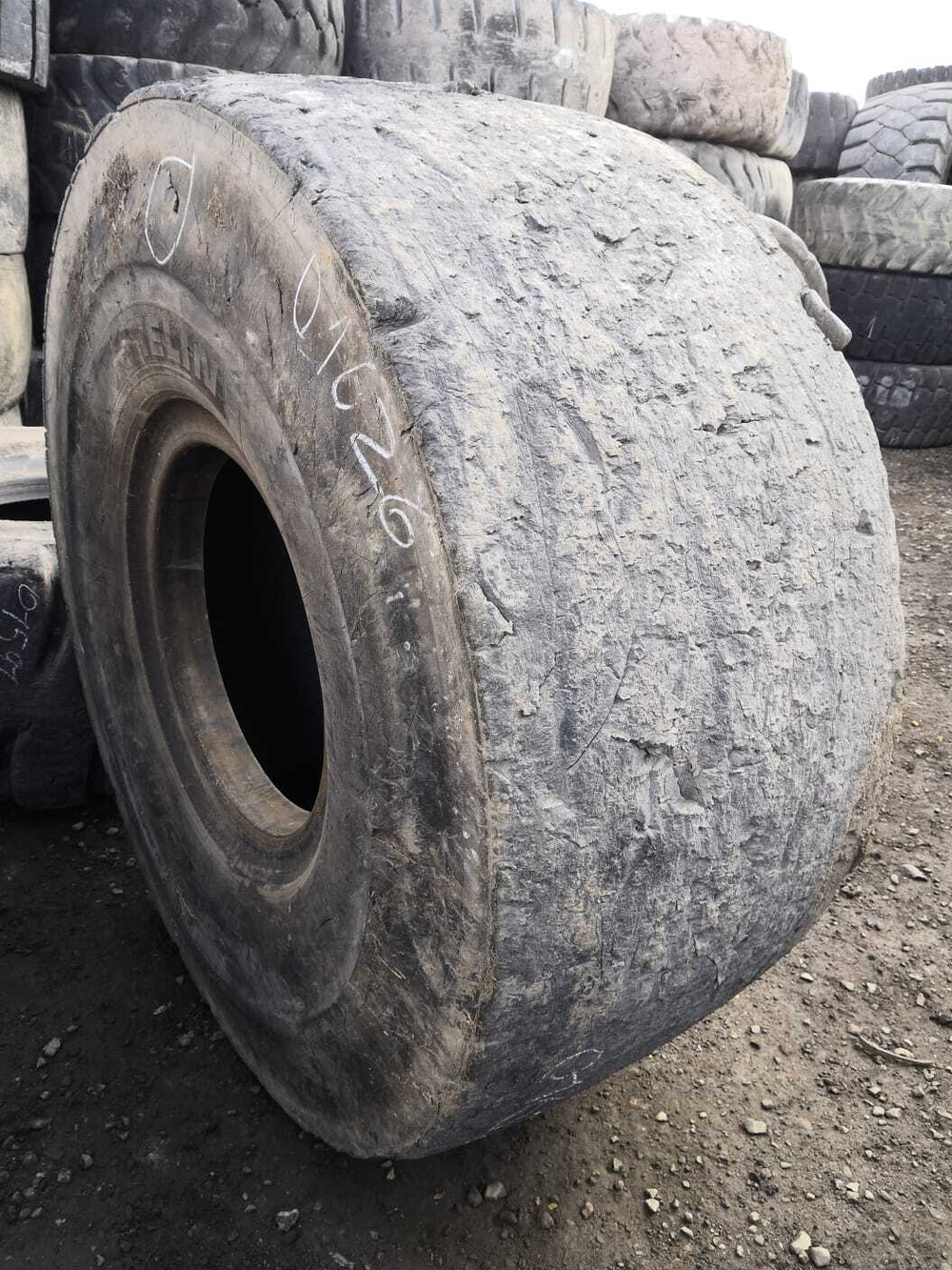 26.5R25 Michelin XSMD2+ шина б/у