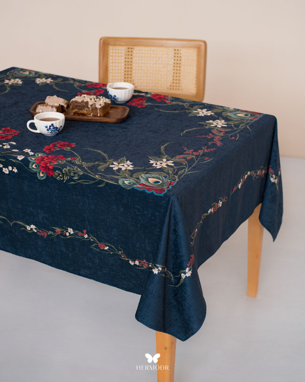 Скатерть Bazm Shabestan 150 × 180 см 1330220357 Иран